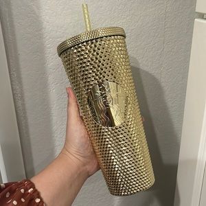 2022 Starbucks Holiday Cup GOLD
